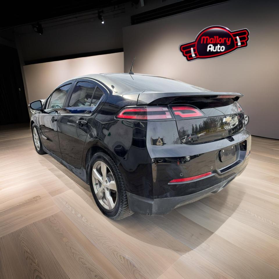 2015 Chevrolet Volt 5dr Hb - Photo #5