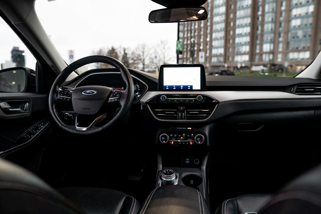 2021 Ford Escape SEL | CLEAN CARFAX | NO ACCIDENTS | - Photo #8