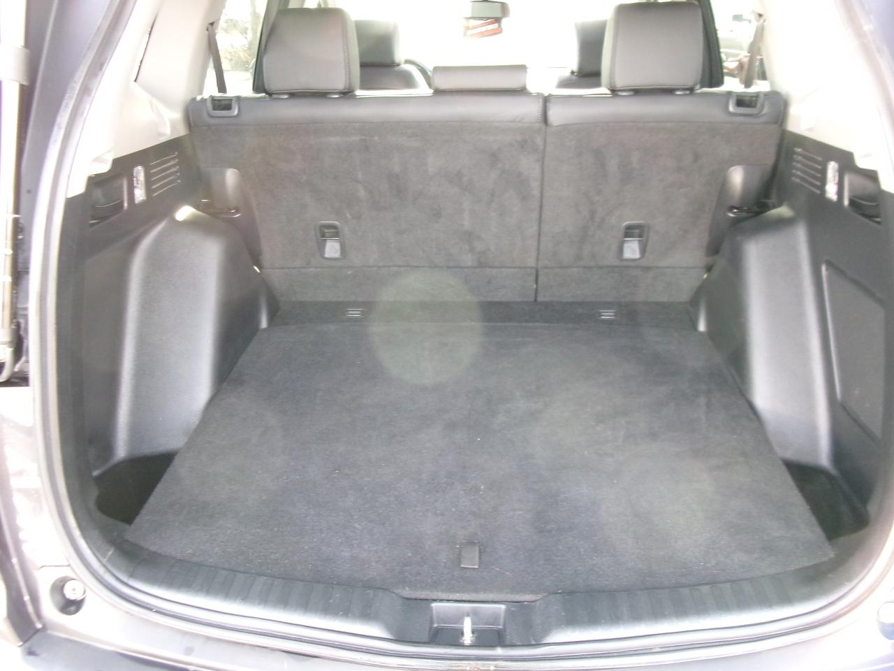 2017 Honda CR-V Touring  AWD  "VERY NICE VEHICLE" - Photo #7