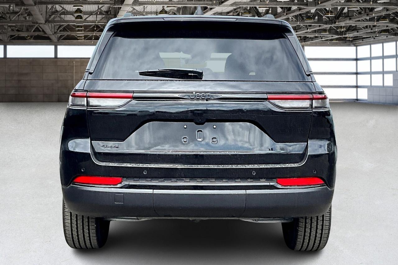 2025 Jeep Grand Cherokee ALTITUDE | Leather | Sunroof | Tow Pkg | Side Step Photo