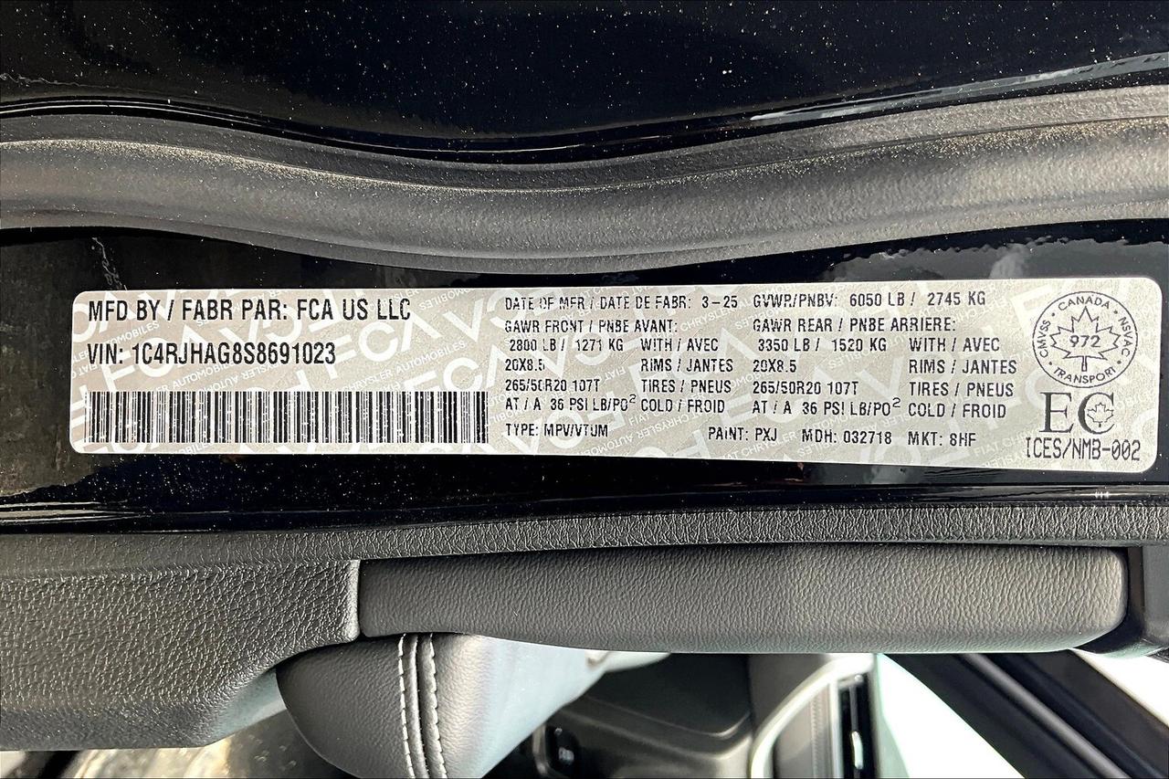 2025 Jeep Grand Cherokee ALTITUDE | Leather | Sunroof | Tow Pkg | Side Step Photo