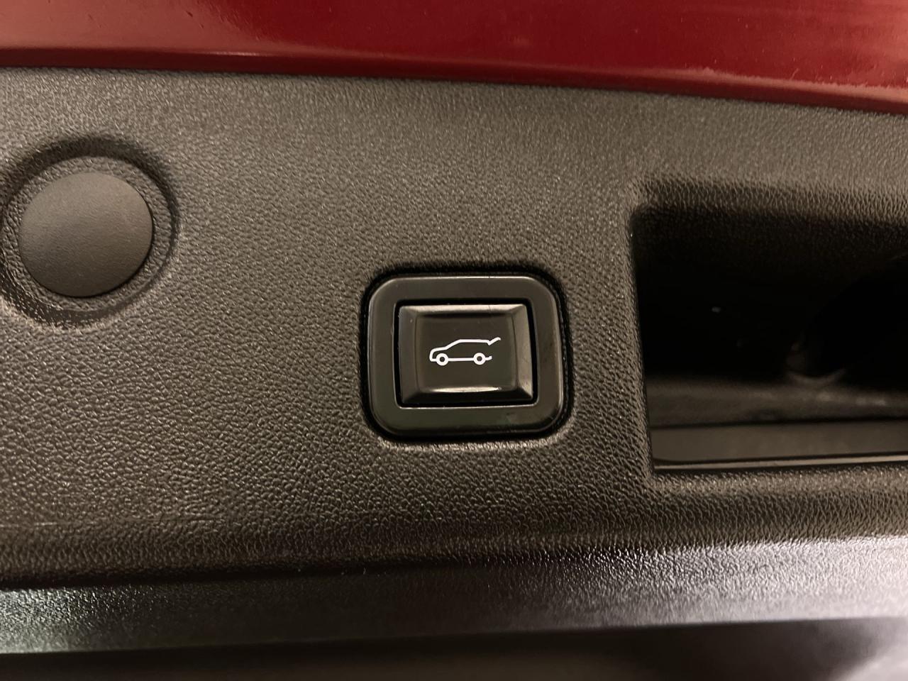 2022 Chevrolet Equinox RS AWD |LEATHER |CARPLAY |REMOTE START |BLIND SPOT Photo