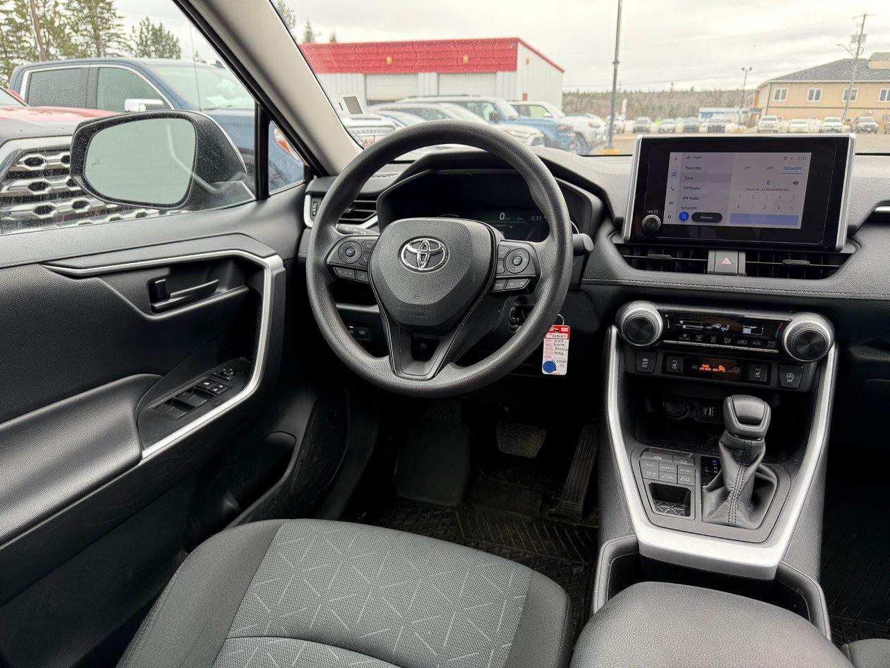 2024 Toyota RAV4 LE Photo