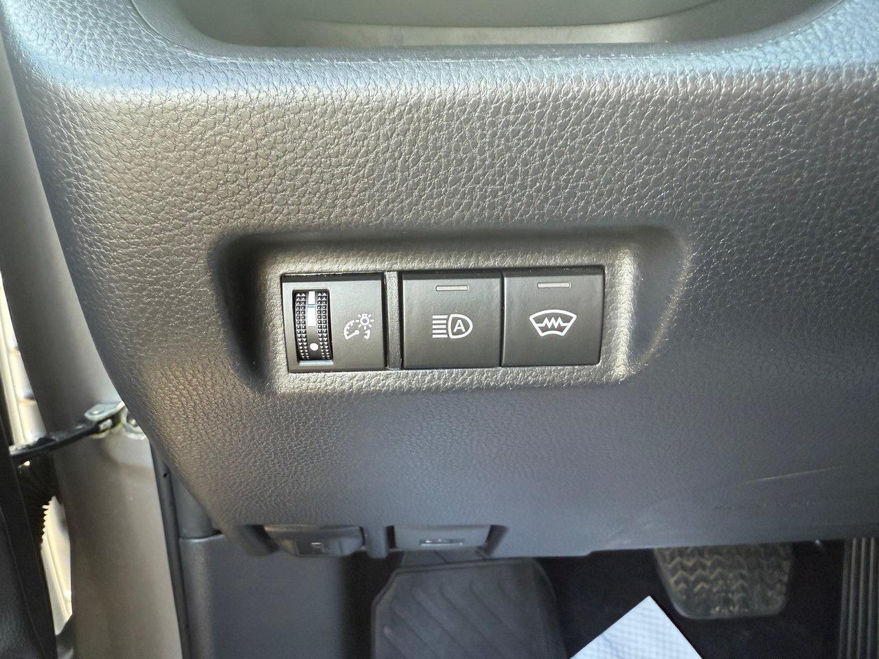 2024 Toyota RAV4 LE Photo
