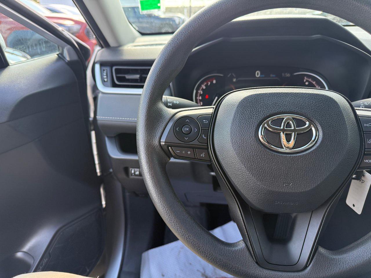 2024 Toyota RAV4 LE Photo