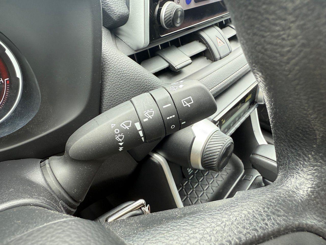 2024 Toyota RAV4 LE Photo