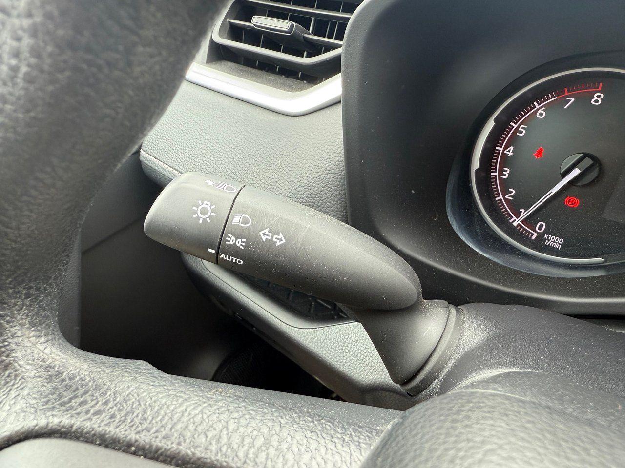 2024 Toyota RAV4 LE Photo