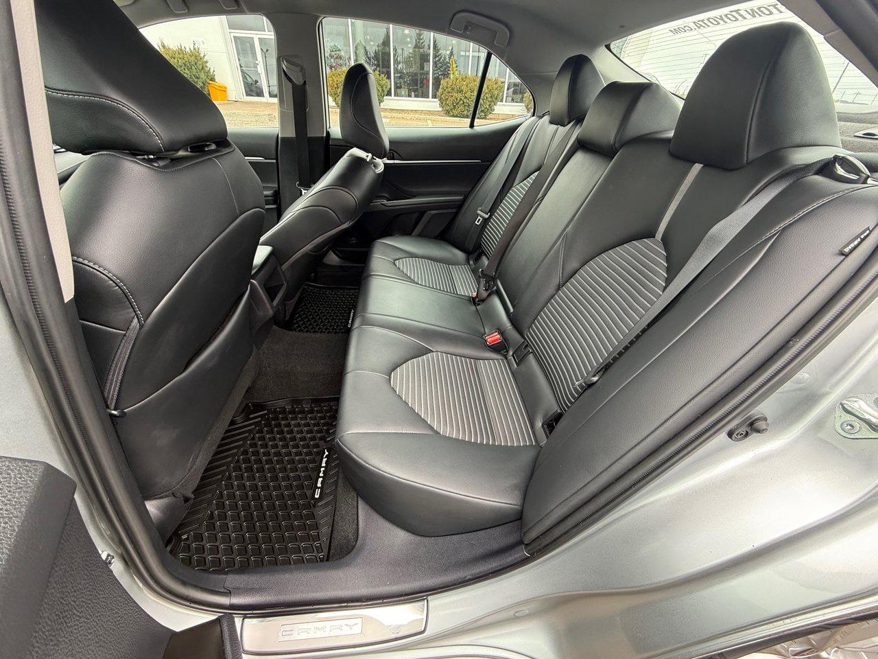 2023 Toyota Camry SE Photo