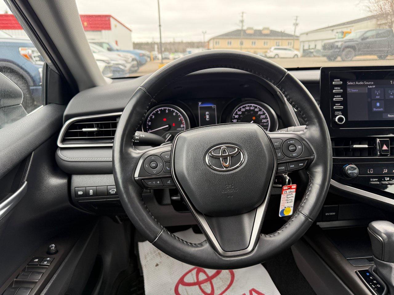 2023 Toyota Camry SE Photo