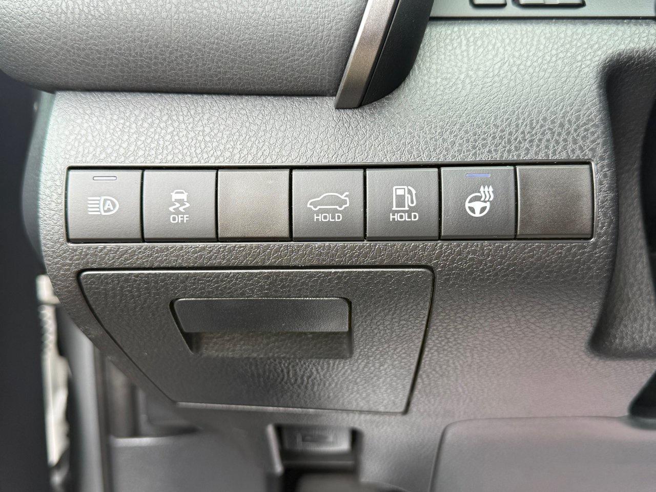 2023 Toyota Camry SE Photo