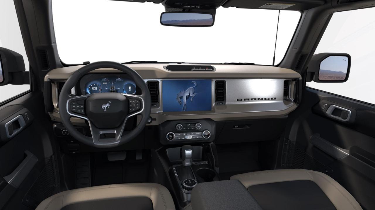 2025 Ford Bronco Outer Banks Photo5