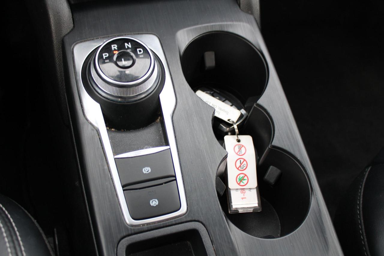2023 Ford Escape Platinum AWD - Photo #8