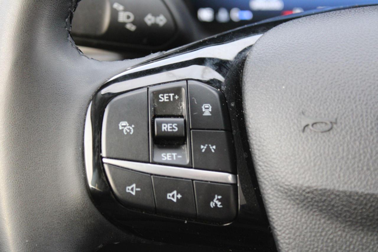 2023 Ford Escape Platinum AWD - Photo #14