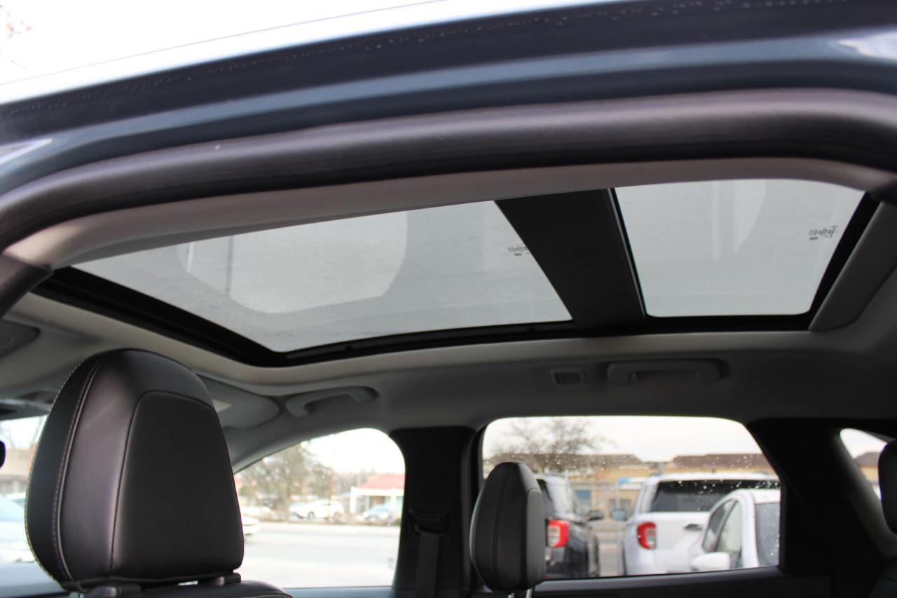 2023 Ford Escape Platinum AWD - Photo #21