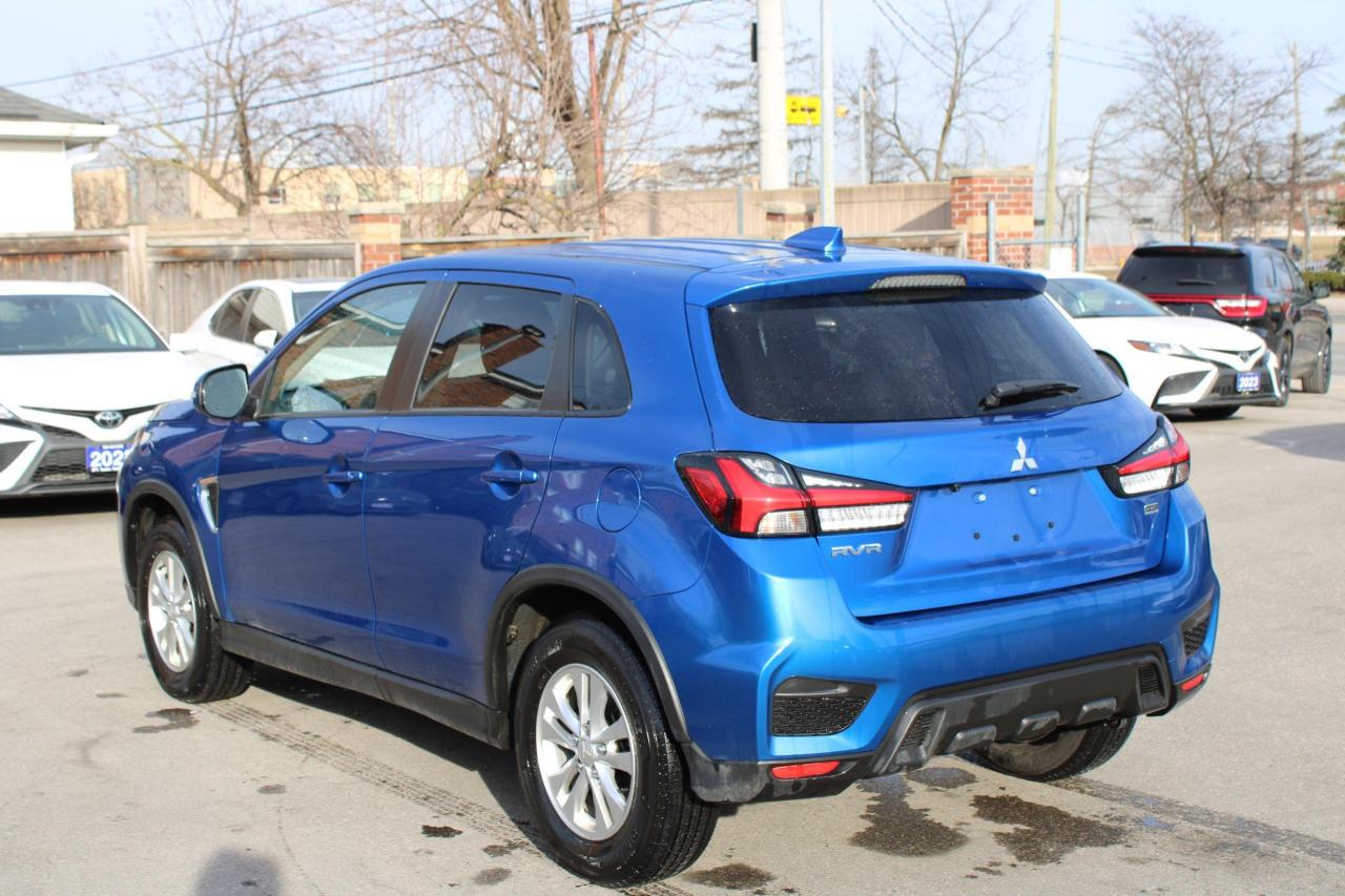 2023 Mitsubishi RVR SE AWC - Photo #5