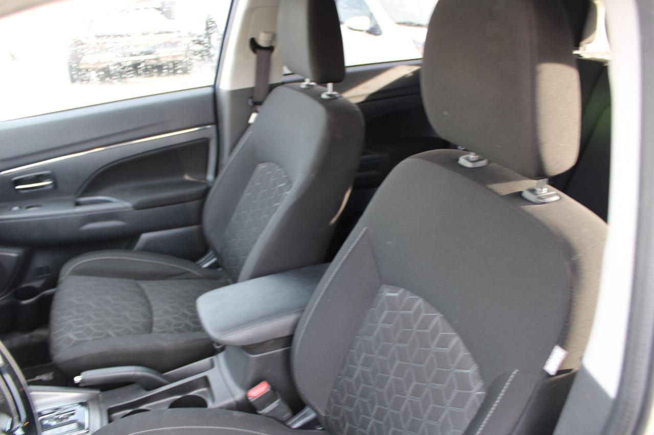 2023 Mitsubishi RVR SE AWC - Photo #13