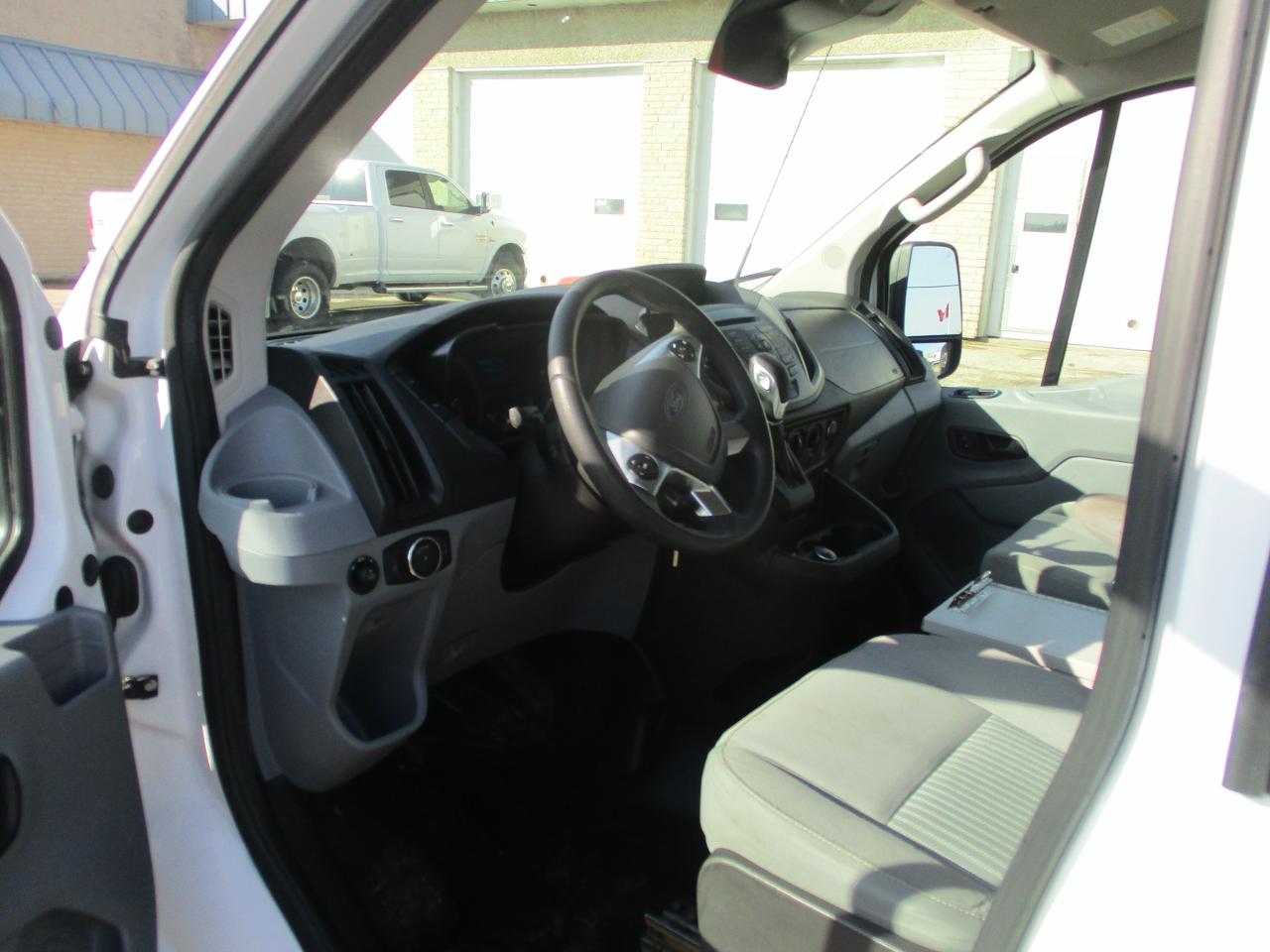 2018 Ford Transit  - Photo #8