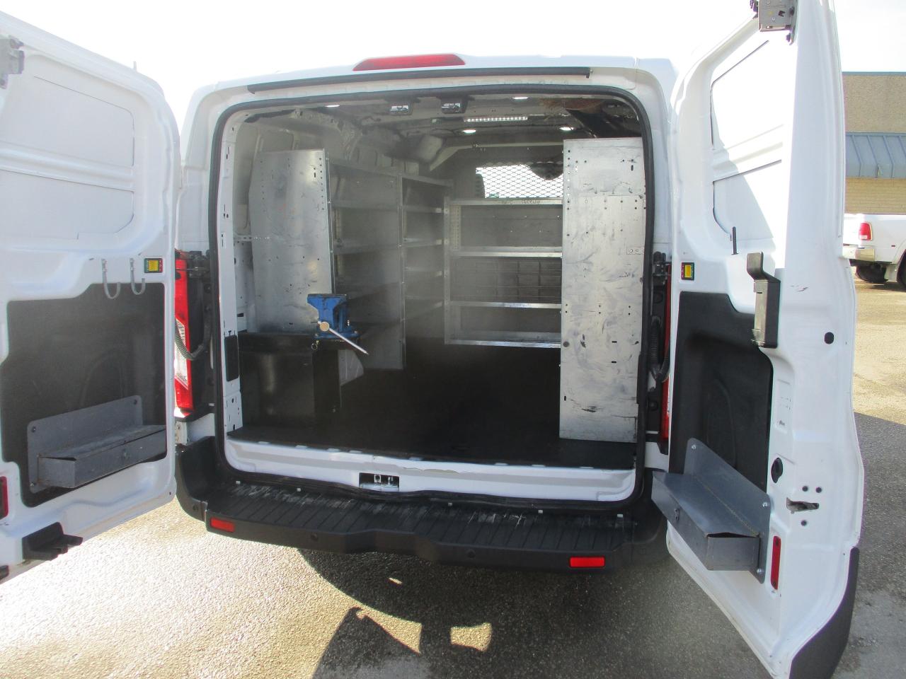2018 Ford Transit  - Photo #5