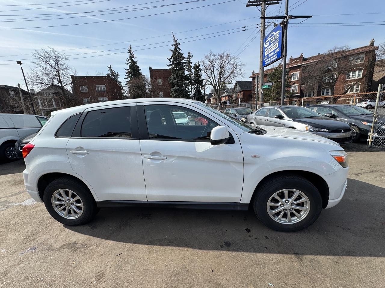 2011 Mitsubishi RVR SE - CERTIFIED - NO ACCIDENTS - Photo #4