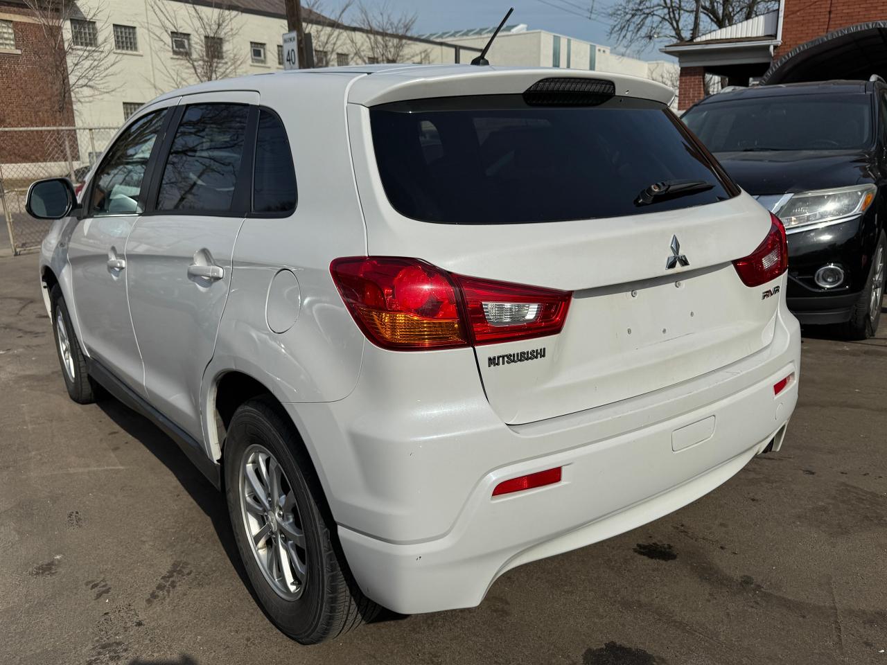 2011 Mitsubishi RVR SE - CERTIFIED - NO ACCIDENTS - Photo #7