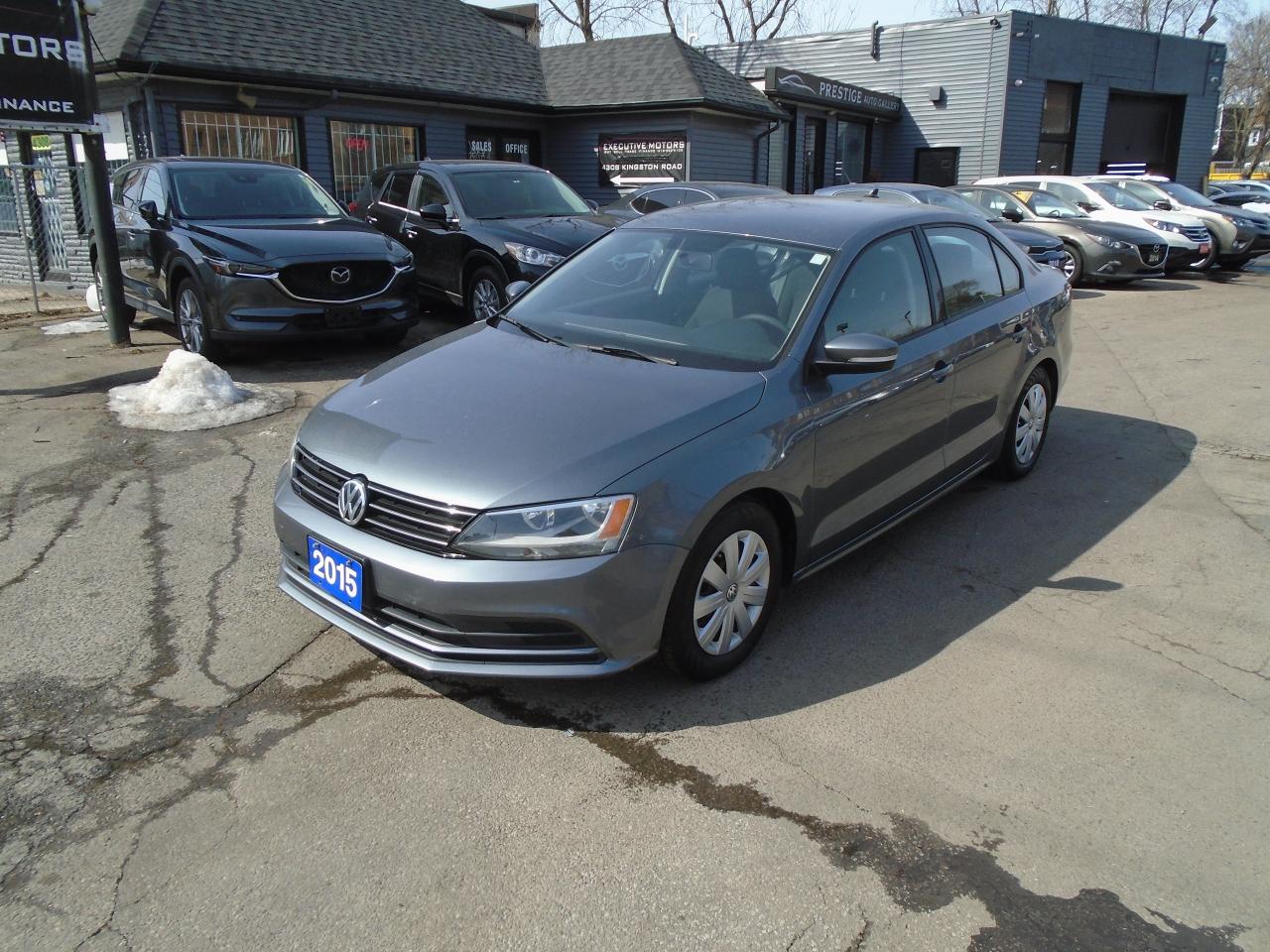 Used 2015 Volkswagen Jetta Trendline+/ NO ACCIDENT/ REAR CAM / LOW KM / CLEAN for sale in Scarborough, ON