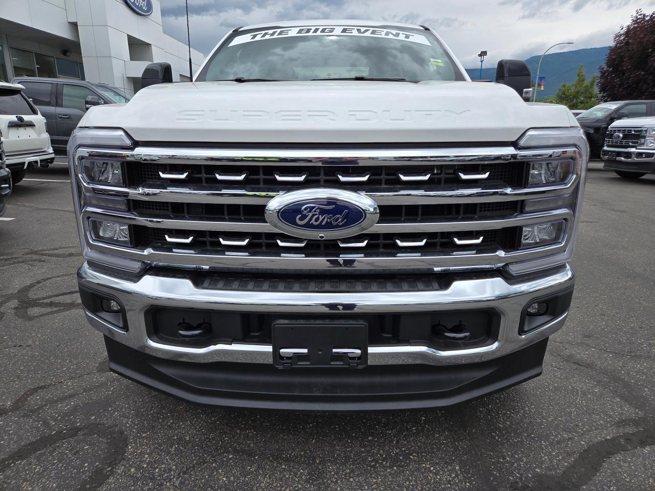 2025 Ford F-350 Super Duty SRW Lariat Photo1