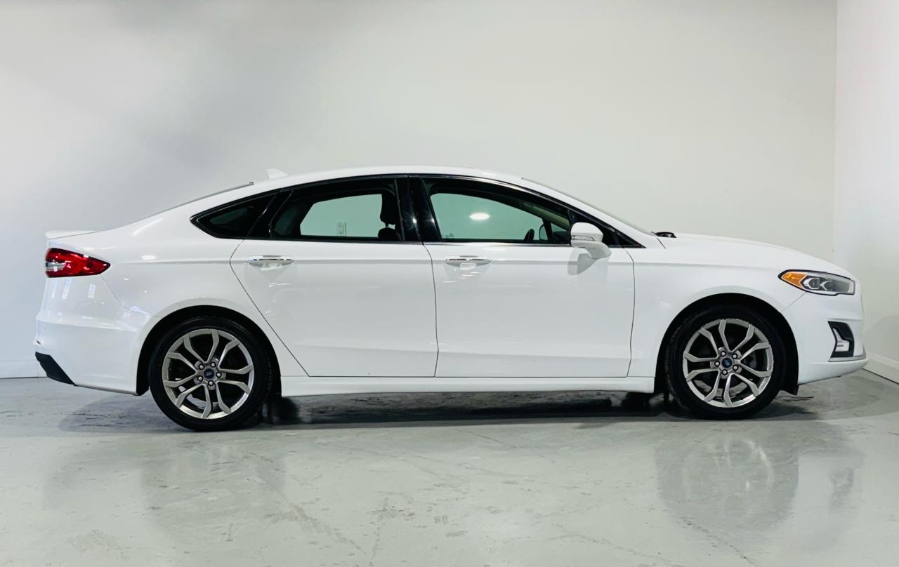2020 Ford Fusion Hybrid Titanium - Photo #4