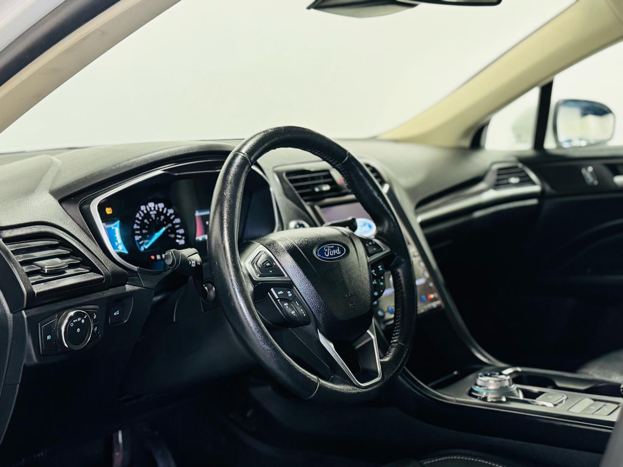 2020 Ford Fusion Hybrid Titanium - Photo #8
