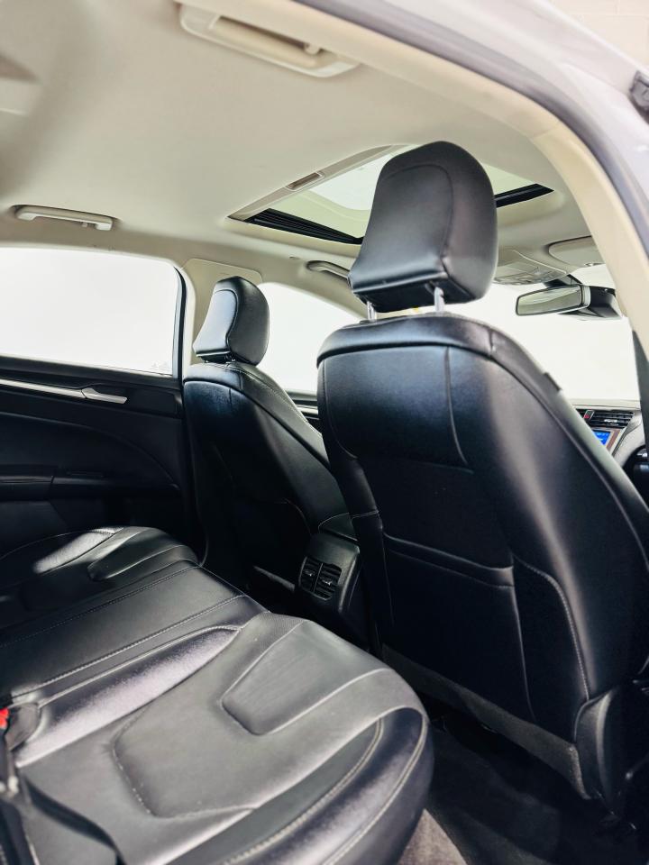2020 Ford Fusion Hybrid Titanium - Photo #21