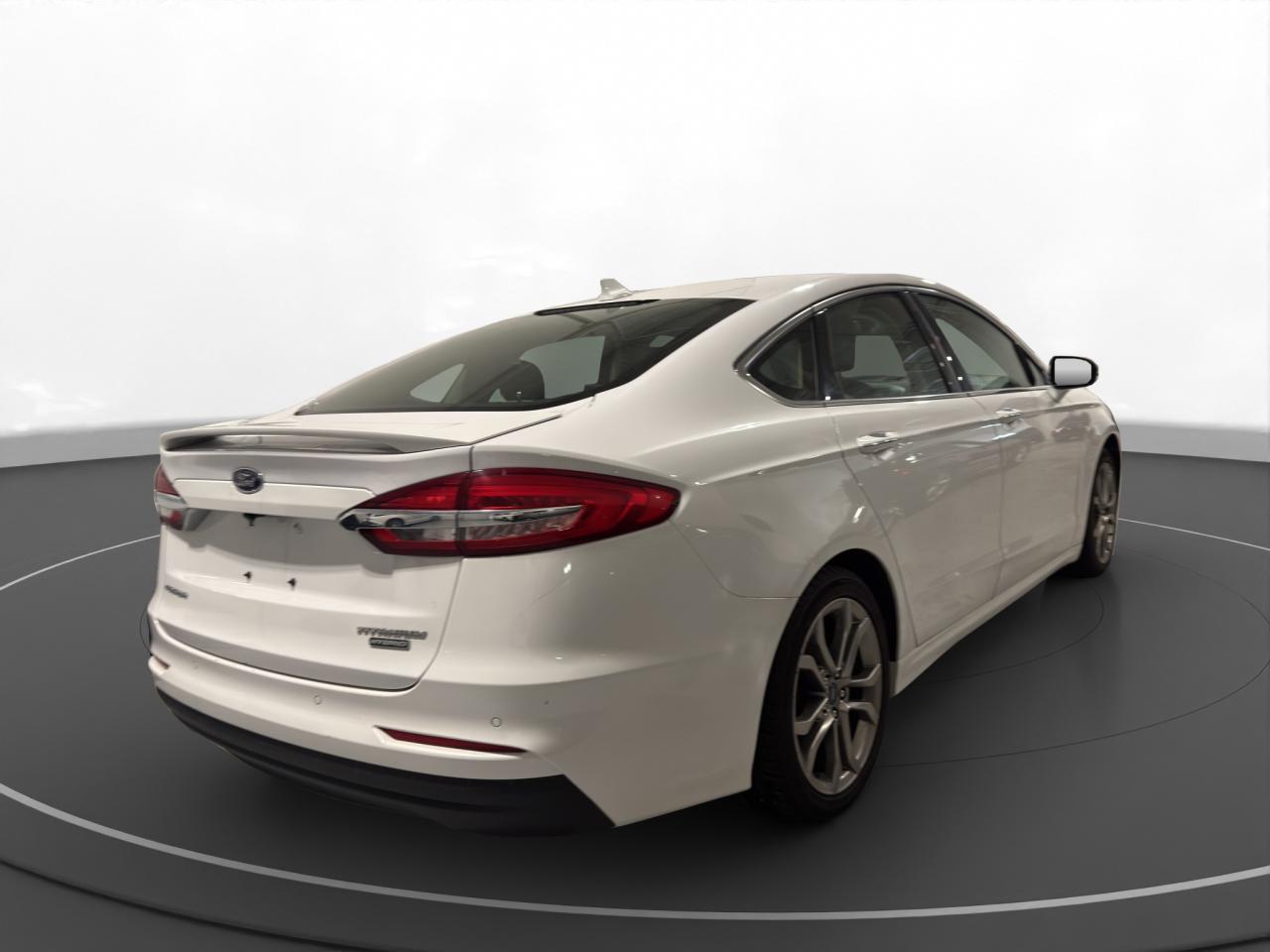 2020 Ford Fusion Hybrid Titanium - Photo #4