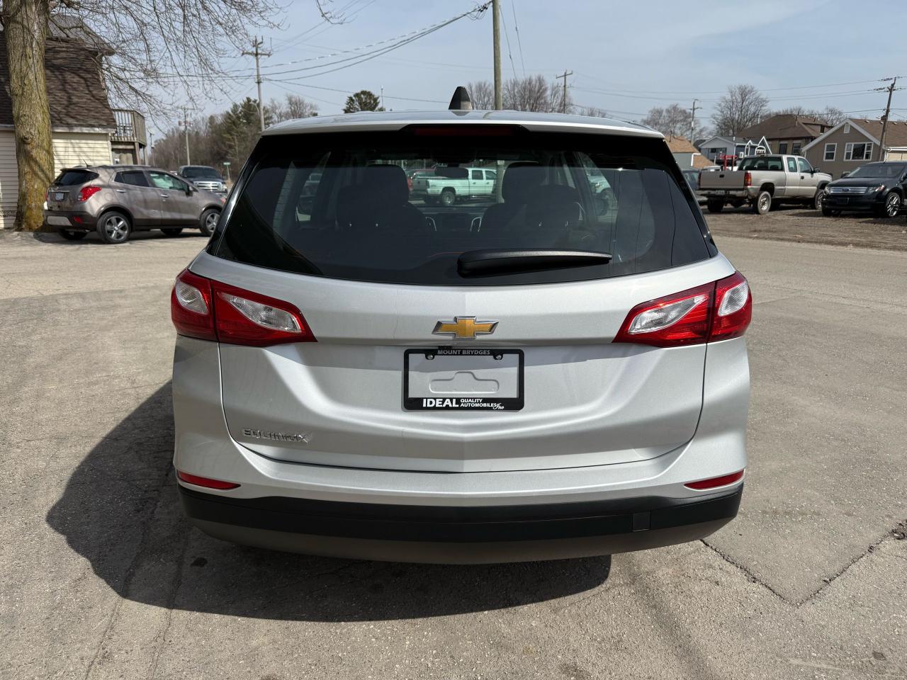 2019 Chevrolet Equinox LS - Photo #10