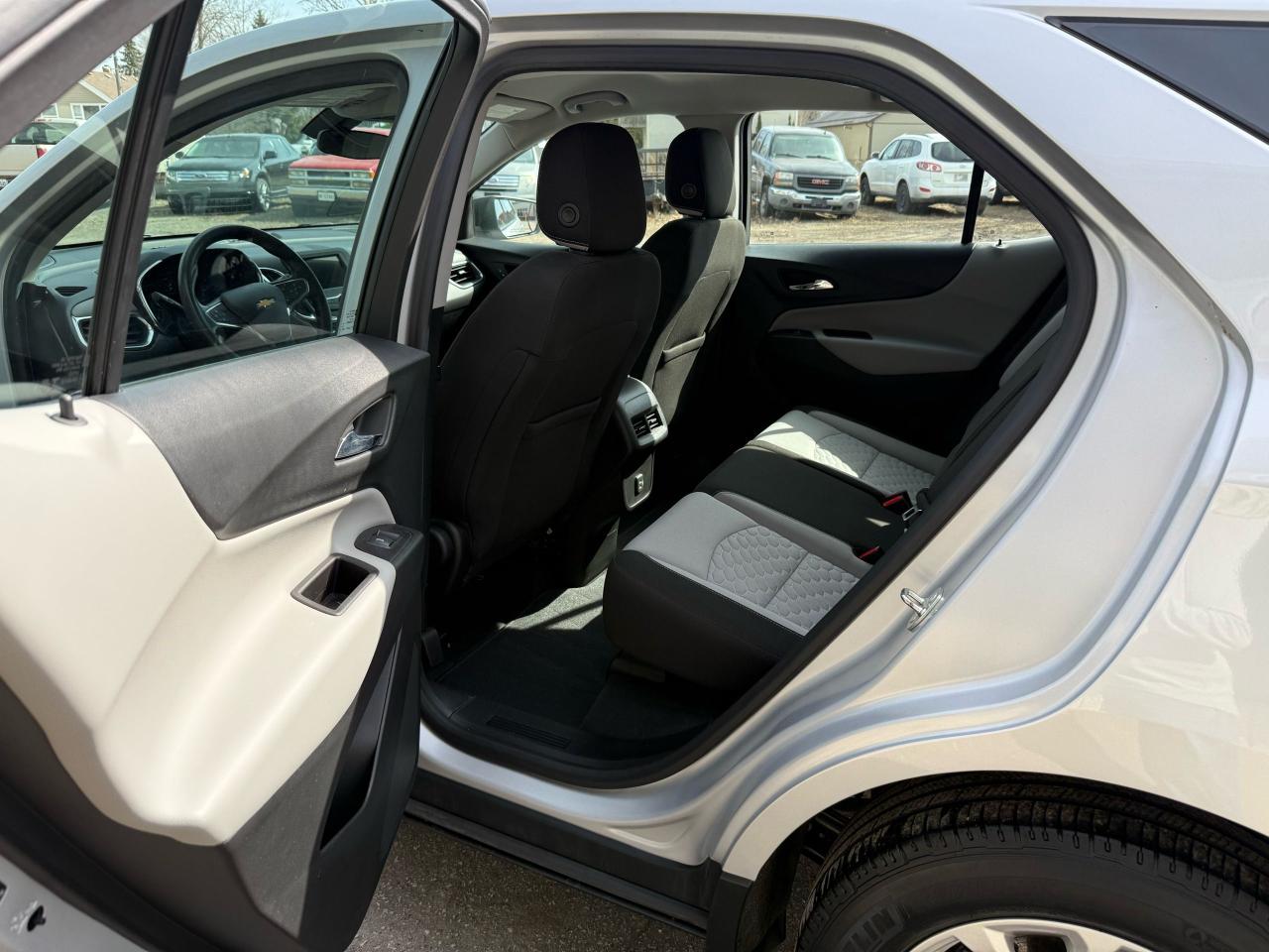2019 Chevrolet Equinox LS - Photo #8