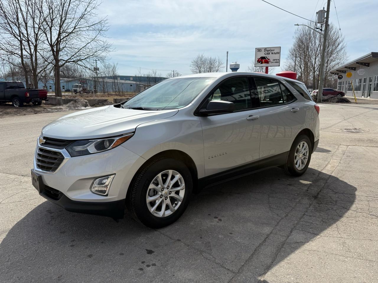 2019 Chevrolet Equinox LS - Photo #11