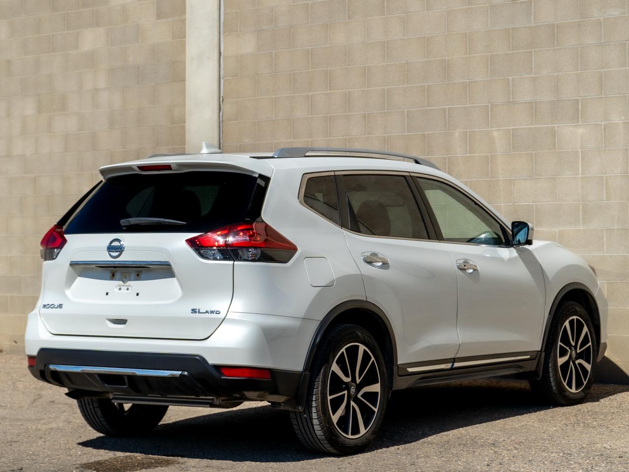 2018 Nissan Rogue S - Photo #5