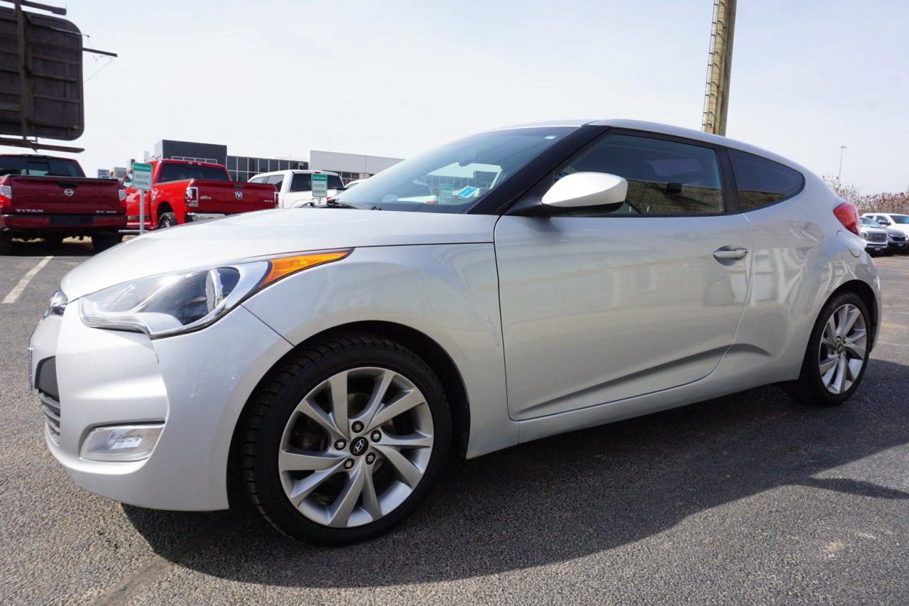 2017 Hyundai Veloster 1.6L SPORT CERTIFIED BLUETOOTH CRUISE CONTROL ALLOYS - Photo #3