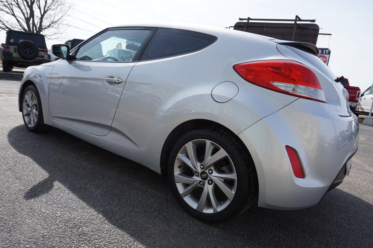 2017 Hyundai Veloster 1.6L SPORT CERTIFIED BLUETOOTH CRUISE CONTROL ALLOYS - Photo #4