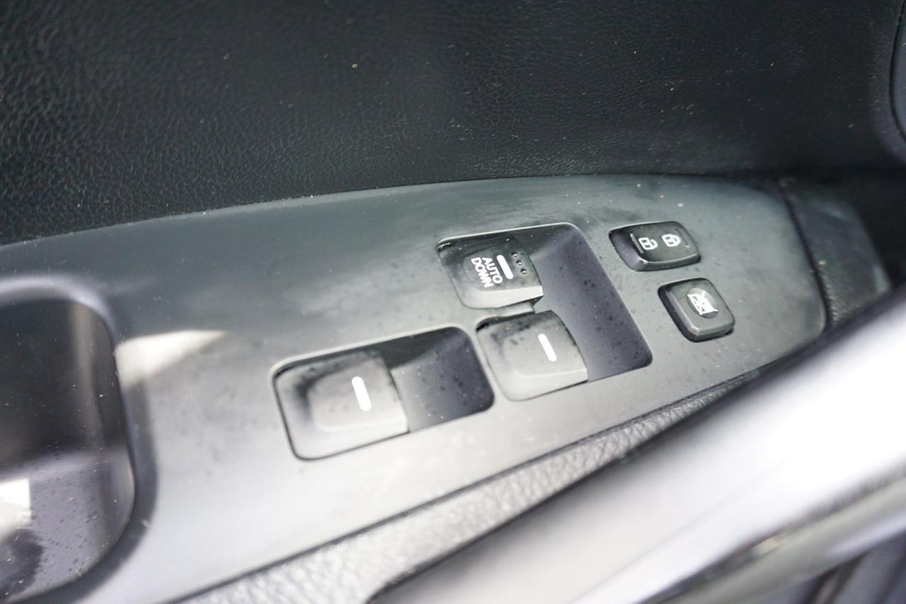 2017 Hyundai Veloster 1.6L SPORT CERTIFIED BLUETOOTH CRUISE CONTROL ALLOYS - Photo #23