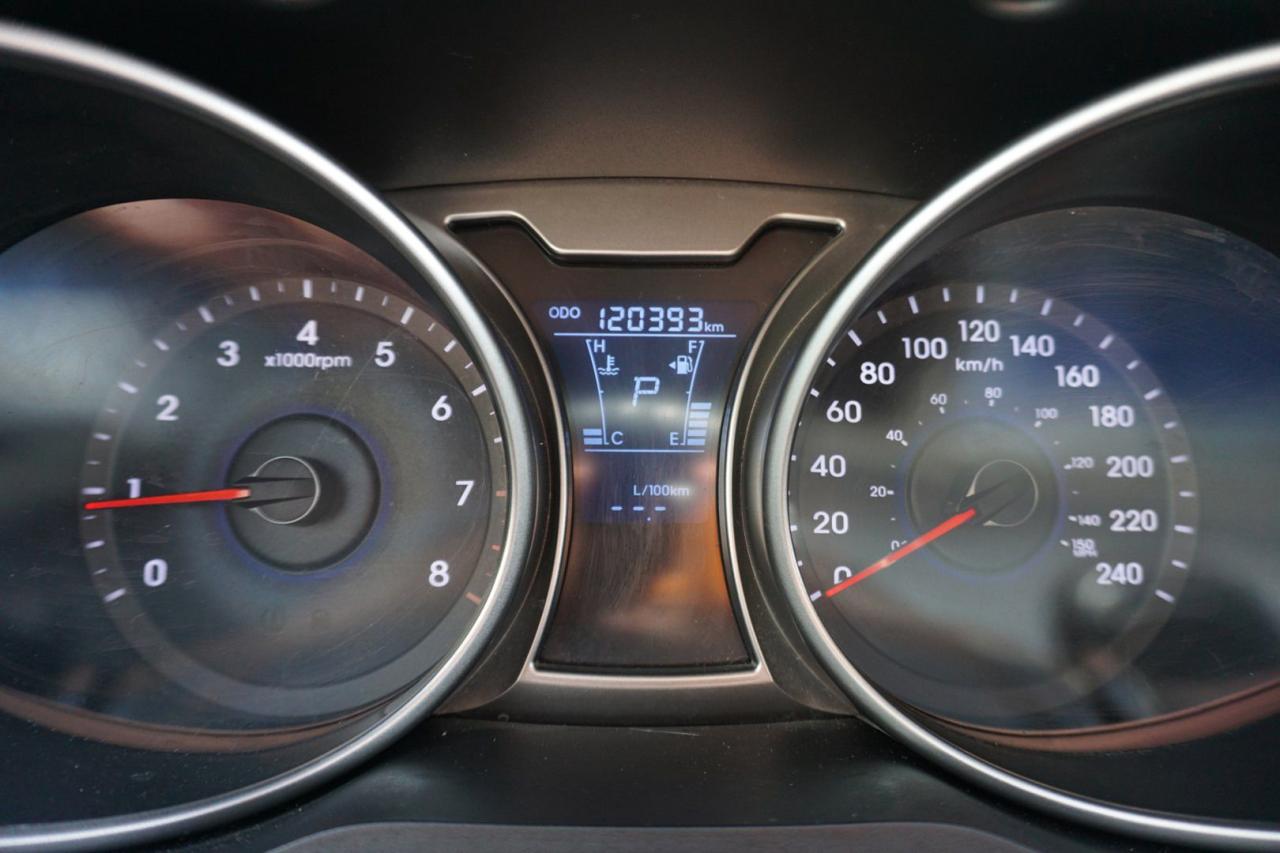 2017 Hyundai Veloster 1.6L SPORT CERTIFIED BLUETOOTH CRUISE CONTROL ALLOYS - Photo #30