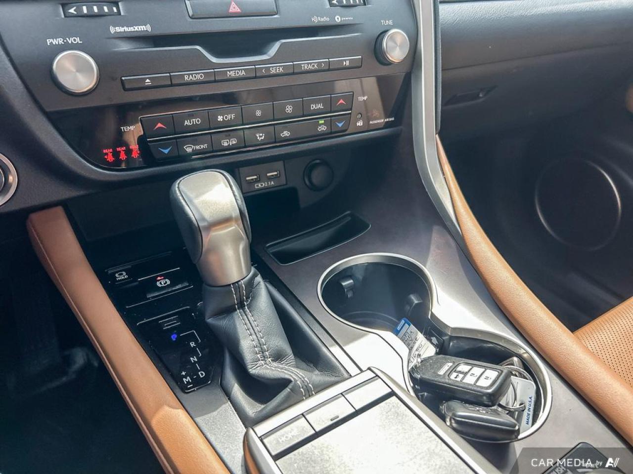 2022 Lexus RX RX 350 / ROOF / LEATHER / AWD / NO ACCIDENTS - Photo #20