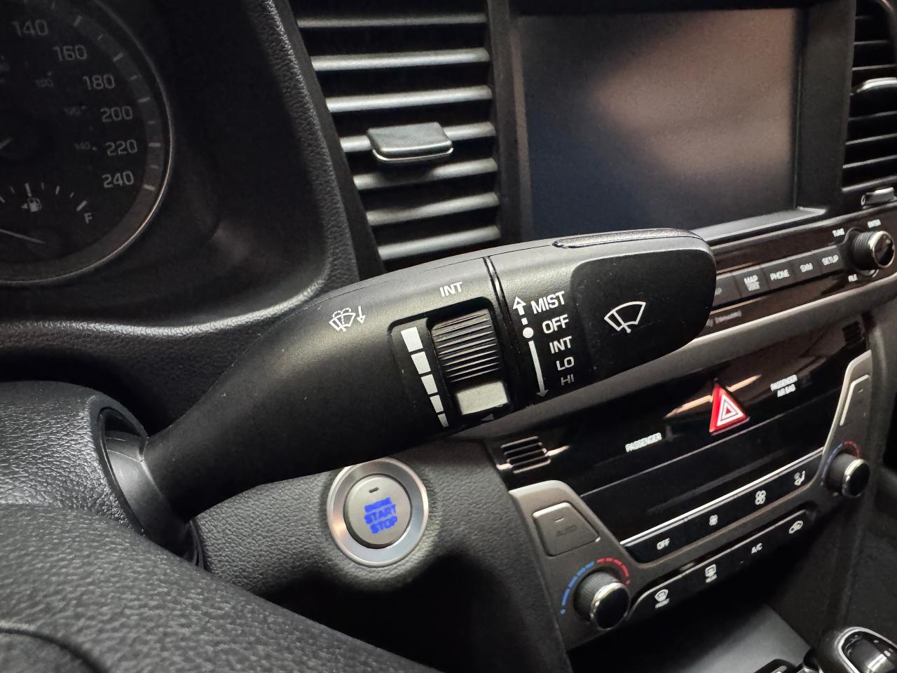 2017 Hyundai Elantra LIMITED+sunroof+GPS+ApplePlay+Heated Steering - Photo #54
