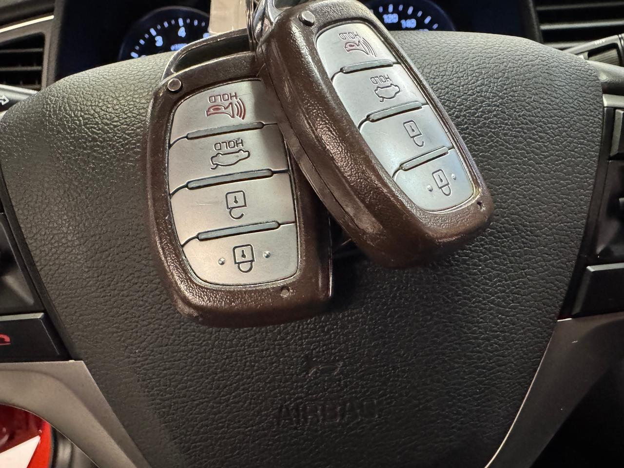 2017 Hyundai Elantra LIMITED+sunroof+GPS+ApplePlay+Heated Steering - Photo #20