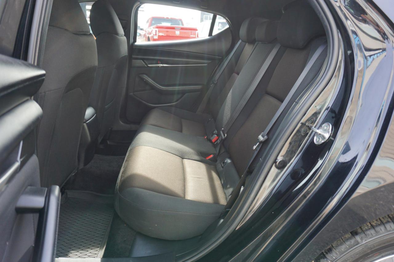 2023 Mazda MAZDA3 SELECT SPORT CERTIFIED *1 OWNER*MAZDA MAINTAIN* CAMERA BLUETOOTH HEATED SEATS CRUISE ALLOYS - Photo #16