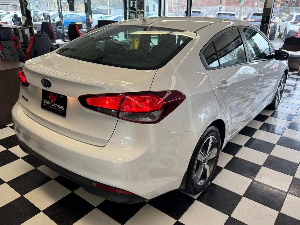 2018 Kia Forte LX+New Tires+Camera+ApplePlay+CLEAN CARFAX - Photo #7