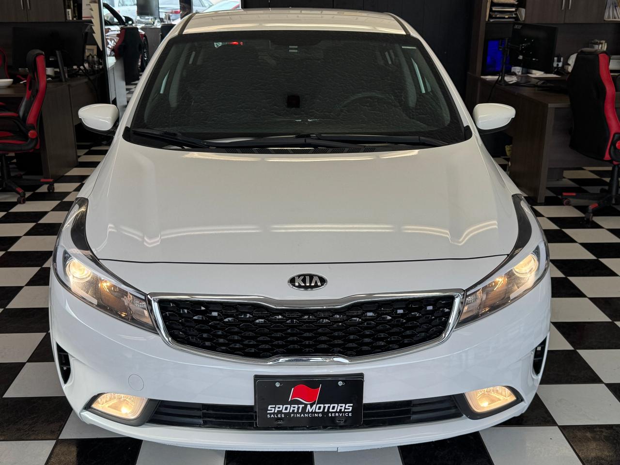 2018 Kia Forte LX+New Tires+Camera+ApplePlay+CLEAN CARFAX - Photo #9