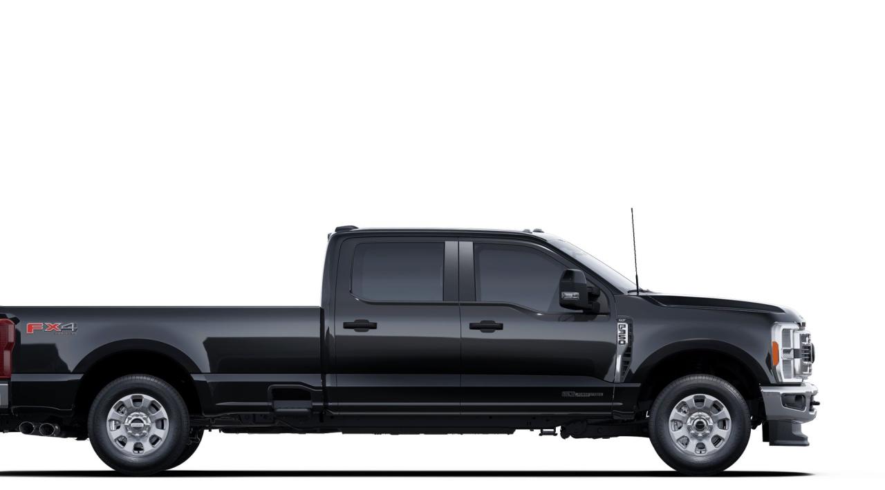 2025 Ford F-350 Super Duty SRW XLT Photo5