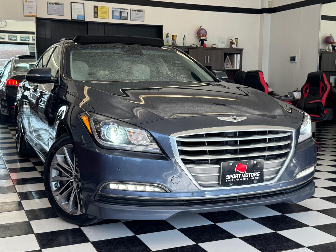 2015 Hyundai Genesis Luxury AWD+New Tires+PANO Roof+GPS+CLEAN CARFAX Photo17