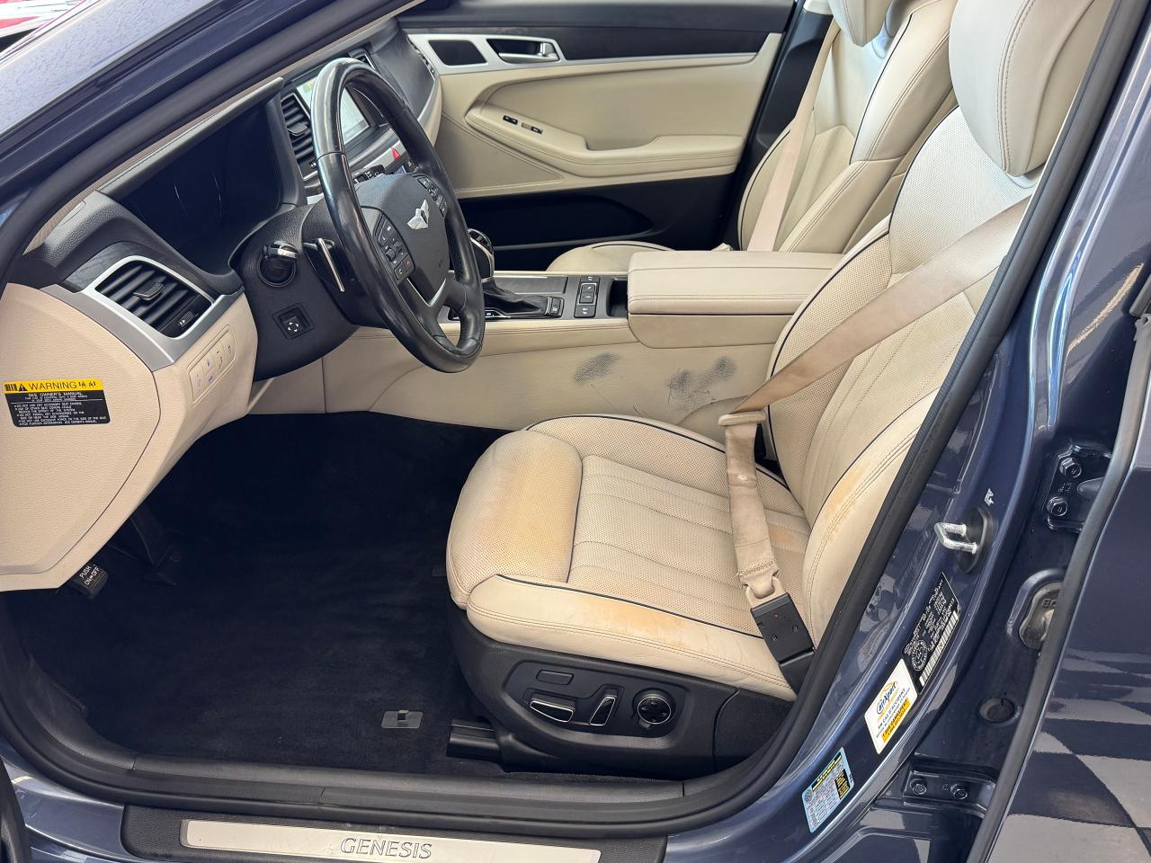 2015 Hyundai Genesis Luxury AWD+New Tires+PANO Roof+GPS+CLEAN CARFAX Photo21
