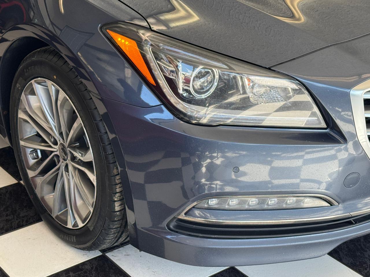 2015 Hyundai Genesis Luxury AWD+New Tires+PANO Roof+GPS+CLEAN CARFAX Photo39