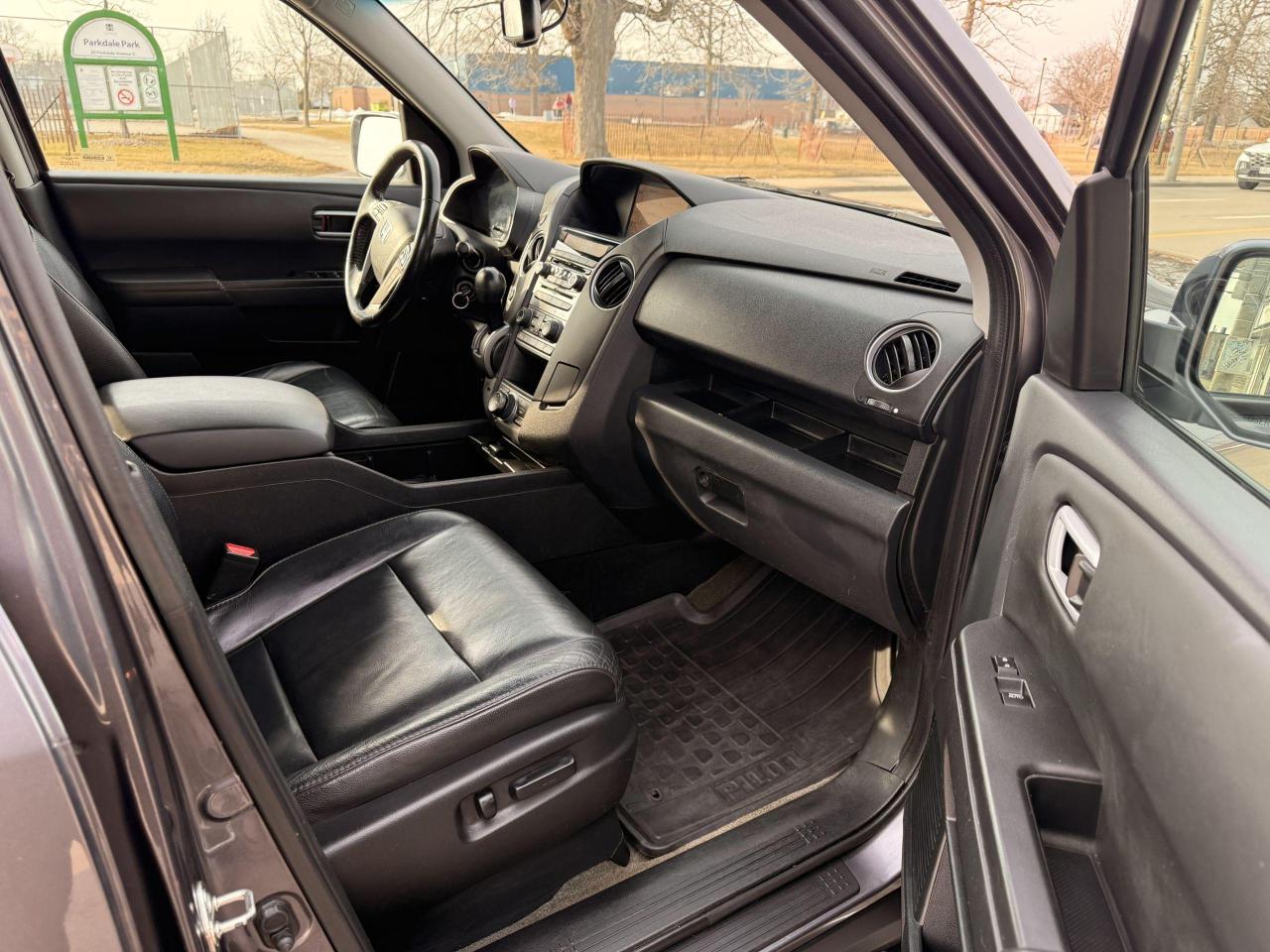 2015 Honda Pilot 4WD 4dr Touring - Photo #25