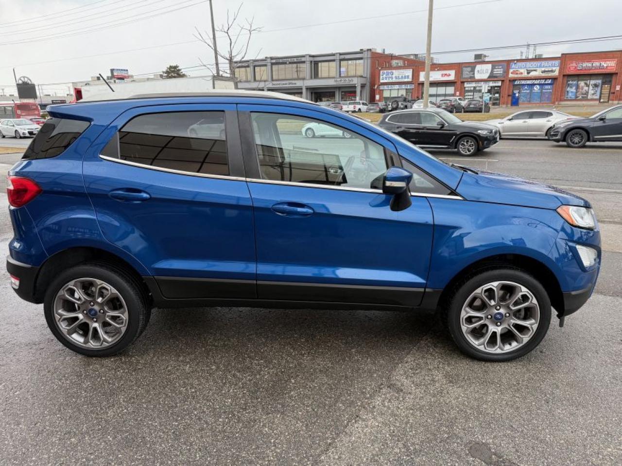 2019 Ford EcoSport TITANIUM/2ND SET OF WHEELS/LEATHER/SUNROOF/NAVI/RE - Photo #9